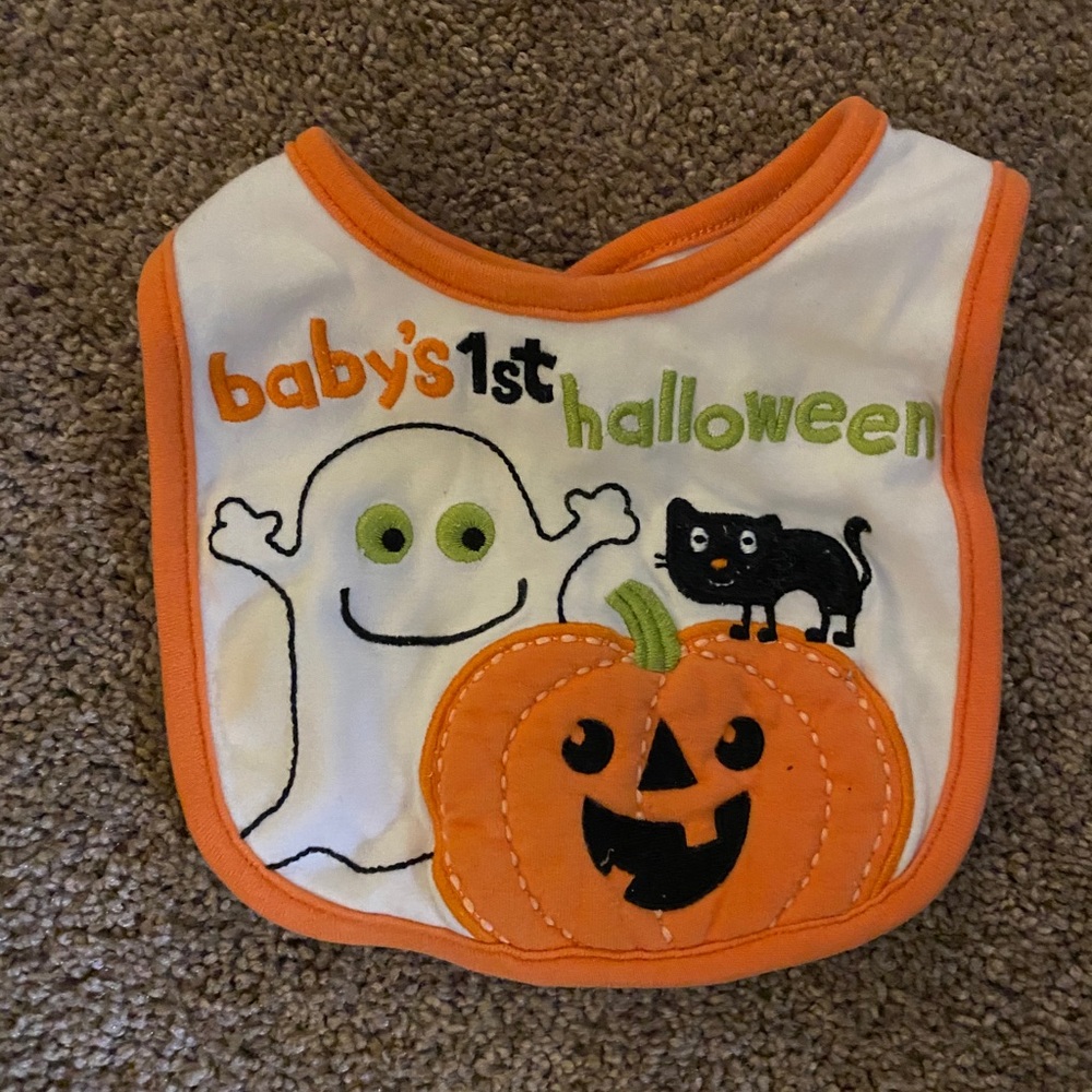 Two bibs